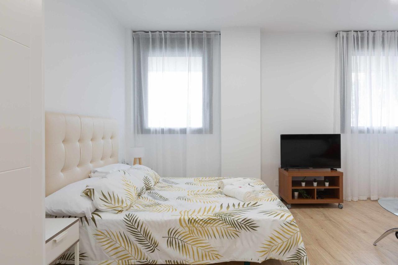 Cosmopolitan Loft & Malaga Beach Exterior foto